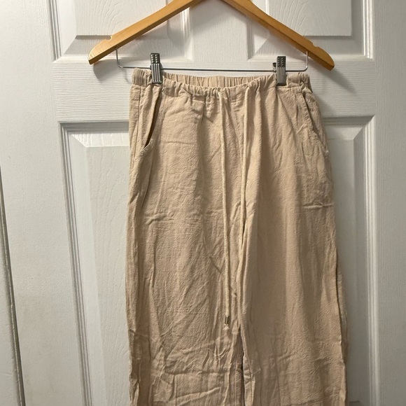 2 Textured SHEIN Pants with Drawstring Waistband - Size XS Pants - Used once - Picture 3 of 10
